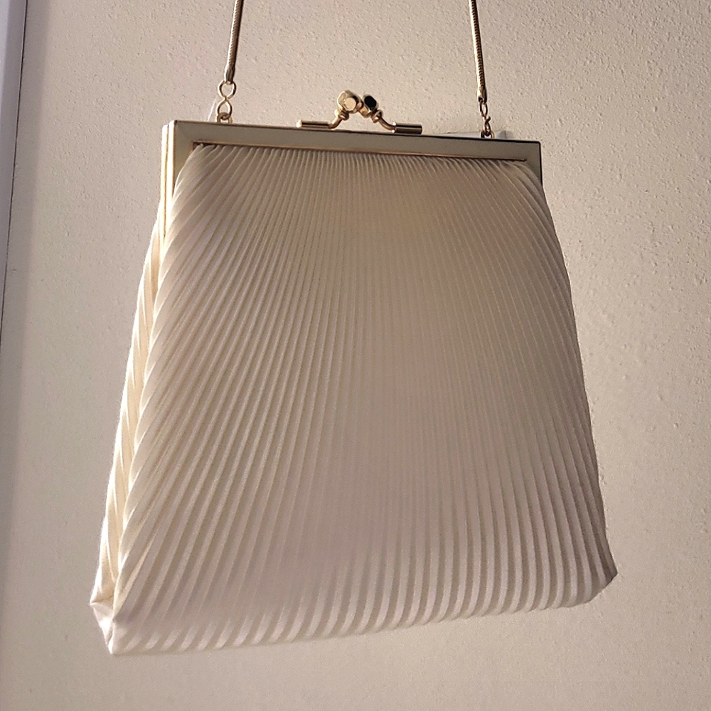 La Regale Vintage Satin Accordion Style Evening Purse White + Gold